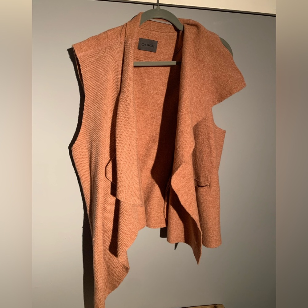 Wool vest wrap
